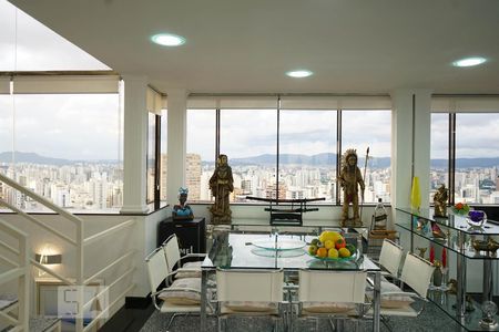 Apartamento à venda com 450m², 3 quartos e 3 vagasÁrea Externa