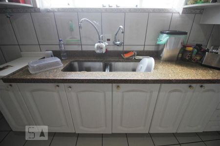 Casa à venda com 130m², 3 quartos e 3 vagasPia