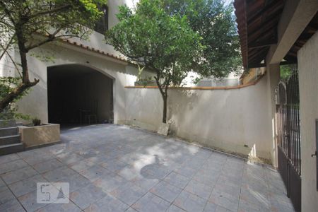 Casa à venda com 130m², 3 quartos e 3 vagasÁrea Externa