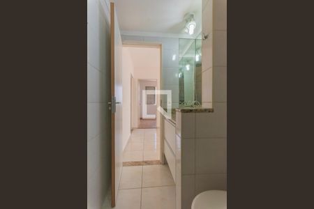 Apartamento à venda com 63m², 2 quartos e 1 vaga Apartamento à venda com 63m², 2 quartos e 1 vagaBanheiro
