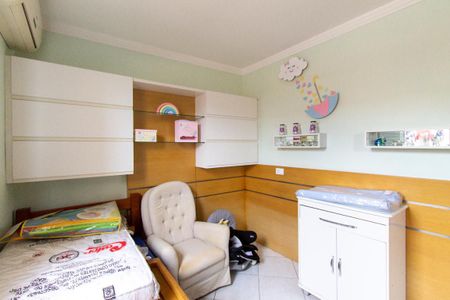 Casa à venda com 165m², 3 quartos e 2 vagas Casa à venda com 165m², 3 quartos e 2 vagasQuarto