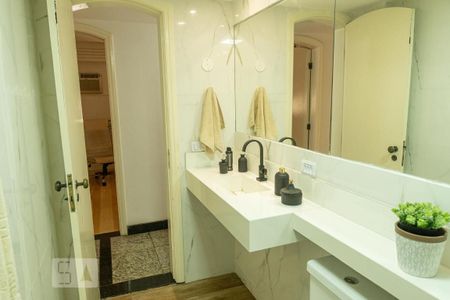 Apartamento à venda com 400m², 4 quartos e 2 vagasBanheiro Social