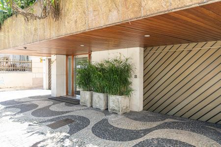 Apartamento à venda com 400m², 4 quartos e 2 vagasFachada