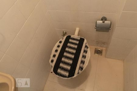 Apartamento à venda com 400m², 4 quartos e 2 vagasBanheiro de Serviço