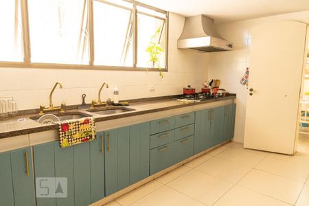 Apartamento à venda com 400m², 4 quartos e 2 vagasCozinha