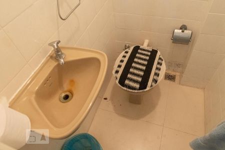 Apartamento à venda com 400m², 4 quartos e 2 vagasBanheiro de Serviço