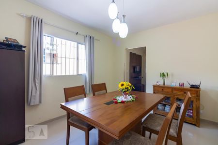 Casa para alugar com 3 quartos, 70m² em Ayrosa, Osasco
