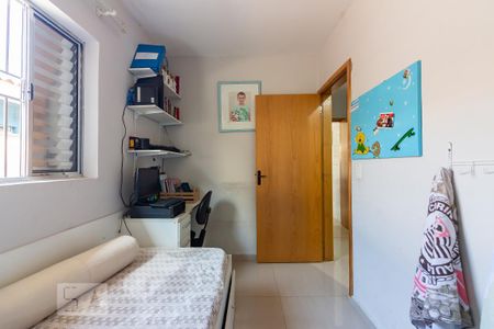 Quarto 2 de casa para alugar com 3 quartos, 70m² em Ayrosa, Osasco