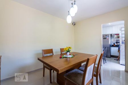 Sala de casa para alugar com 3 quartos, 70m² em Ayrosa, Osasco