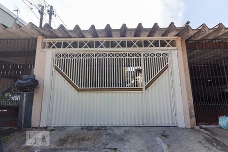 Fachada de casa para alugar com 3 quartos, 70m² em Ayrosa, Osasco
