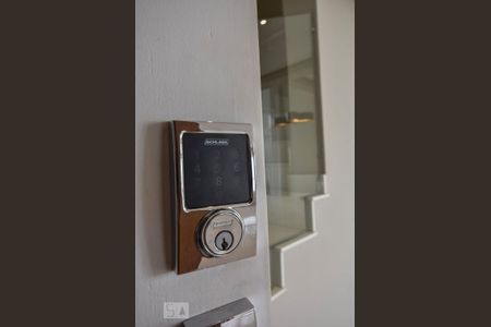 Apartamento à venda com 230m², 3 quartos e 3 vagasFechadura Eletrônica