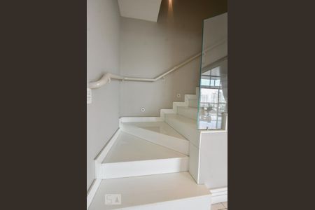 Apartamento à venda com 230m², 3 quartos e 3 vagasEscada 