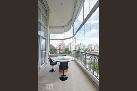 Apartamento à venda com 230m², 3 quartos e 3 vagasVaranda Gourmet 