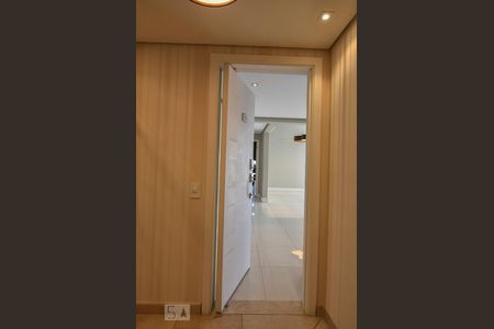 Apartamento à venda com 230m², 3 quartos e 3 vagasHall Privativo 