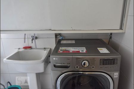 Apartamento à venda com 230m², 3 quartos e 3 vagasLavanderia 