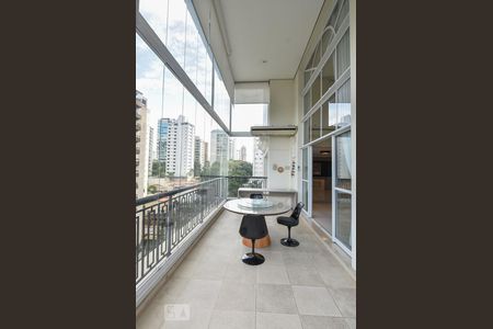 Apartamento à venda com 230m², 3 quartos e 3 vagasVaranda Gourmet 