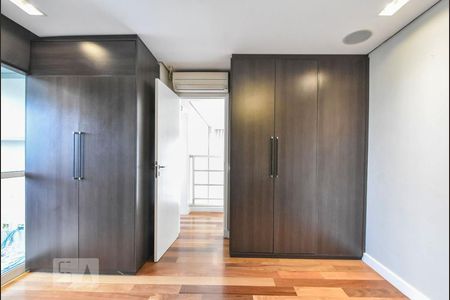 Apartamento à venda com 230m², 3 quartos e 3 vagasSuíte 02
