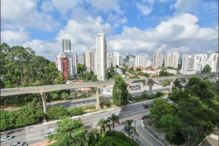 Apartamento à venda com 230m², 3 quartos e 3 vagasVista Home Office Suíte 02