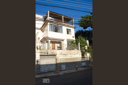 Apartamento à venda com 200m², 3 quartos e 1 vagaFachada