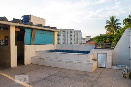 Apartamento à venda com 200m², 3 quartos e 1 vagaTerraço - Piscina