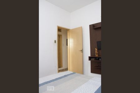 Apartamento à venda com 200m², 3 quartos e 1 vagaQuarto 02