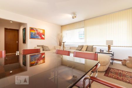 Apartamento à venda com 160m², 3 quartos e 2 vagasSala