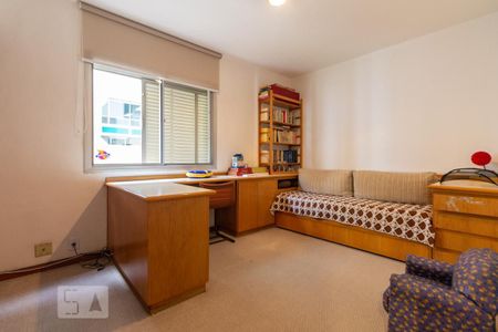 Apartamento à venda com 160m², 3 quartos e 2 vagasQuarto 1