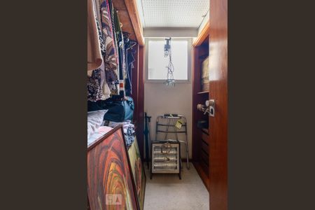 Apartamento à venda com 160m², 3 quartos e 2 vagasCloset