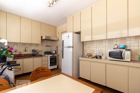 Apartamento à venda com 160m², 3 quartos e 2 vagasCozinha