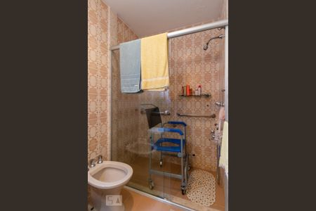 Apartamento à venda com 160m², 3 quartos e 2 vagasBanheiro da suíte