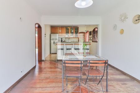 Casa à venda com 350m², 5 quartos e 3 vagasCozinha