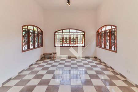 Casa à venda com 350m², 5 quartos e 3 vagasÁrea do Salão de festas