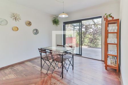 Casa à venda com 350m², 5 quartos e 3 vagasCozinha