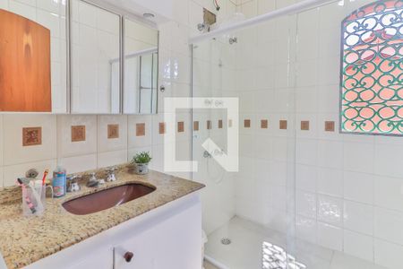 Casa à venda com 350m², 5 quartos e 3 vagasBanheiro Social