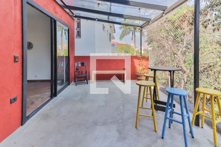 Casa à venda com 350m², 5 quartos e 3 vagasArea Gourmet