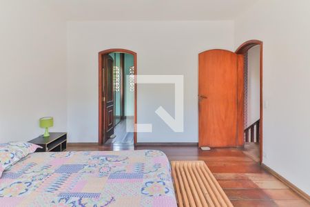 Casa à venda com 350m², 5 quartos e 3 vagasQuarto 3 Suite