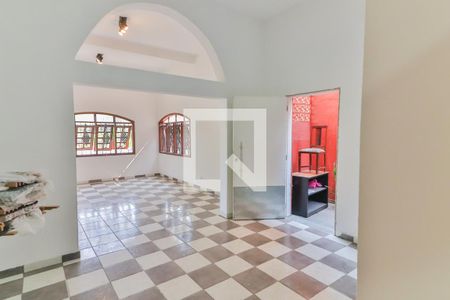 Casa à venda com 350m², 5 quartos e 3 vagasÁrea do Salão de festas