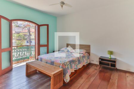 Casa à venda com 350m², 5 quartos e 3 vagasQuarto 3 Suite