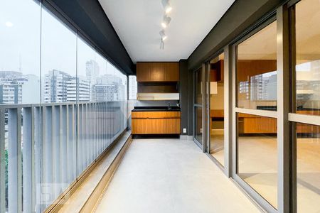 Studio à venda com 42m², 1 quarto e 1 vagaVaranda