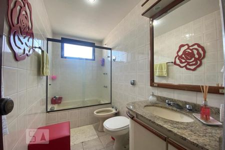 Apartamento à venda com 119m², 3 quartos e 2 vagasBanheiro