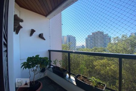 Apartamento à venda com 119m², 3 quartos e 2 vagasSuíte 1 - Sacada