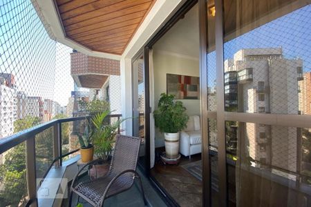 Apartamento à venda com 119m², 3 quartos e 2 vagasSacada