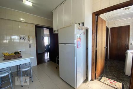 Apartamento à venda com 119m², 3 quartos e 2 vagasCozinha