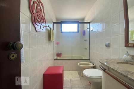 Apartamento à venda com 119m², 3 quartos e 2 vagasBanheiro