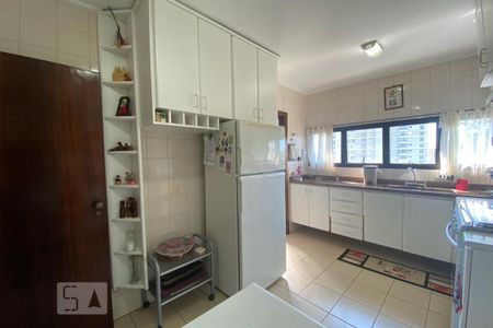 Apartamento à venda com 119m², 3 quartos e 2 vagasCozinha