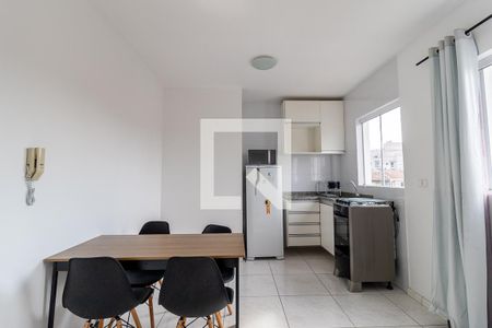 Sala/Cozinha de apartamento para alugar com 1 quarto, 30m² em Cidade Industrial de Curitiba, Curitiba