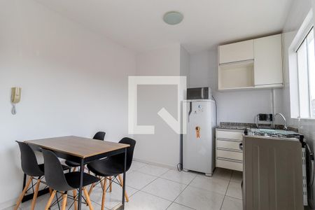 Sala/Cozinha de apartamento para alugar com 1 quarto, 30m² em Cidade Industrial de Curitiba, Curitiba