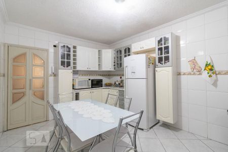Casa à venda com 103m², 3 quartos e 2 vagasCozinha