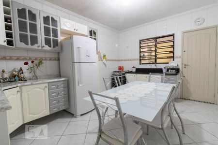 Casa à venda com 103m², 3 quartos e 2 vagasCozinha