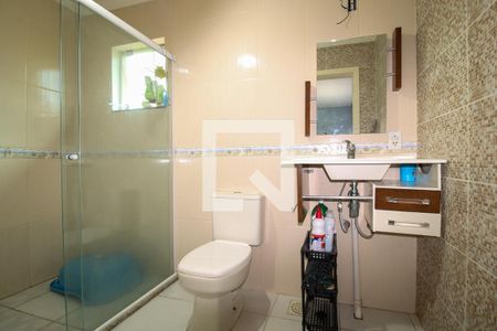 Casa à venda com 250m², 3 quartos e 2 vagasBanheiro Suíte 2 